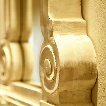 Апартаменти Unique In The Heart Of The Rhodes City