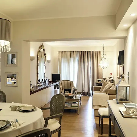 Unique In The Heart Of The Rhodes City