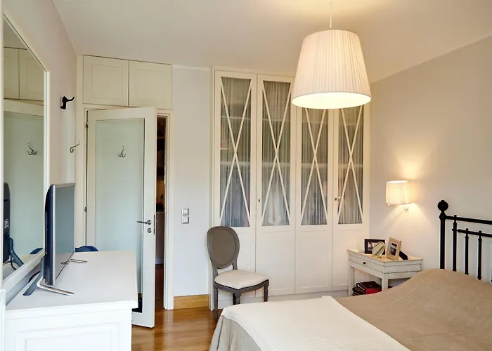 Unique In The Heart Of The Apartment Rhodes City